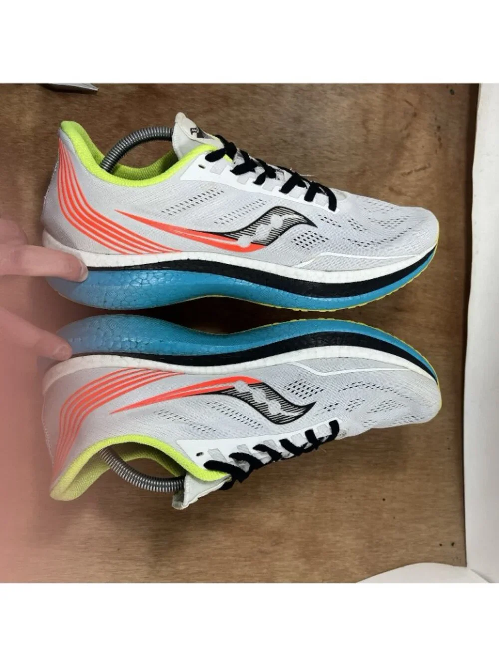 Saucony Endorphin Pro Mens Size 11.5 White Running Shoes Sneakers S20598-10